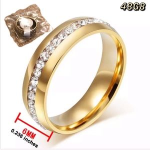 1️⃣ LEFT: Golden Ring Synthetic Diamonds 💎 Size 8